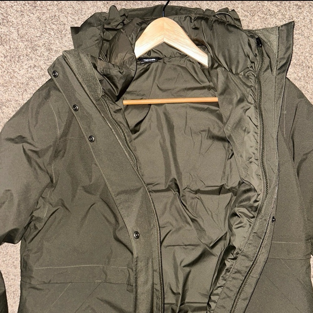 The North Face Women's Sequío Green Parka 3 in 1 Jacket - Picture 5 of 9